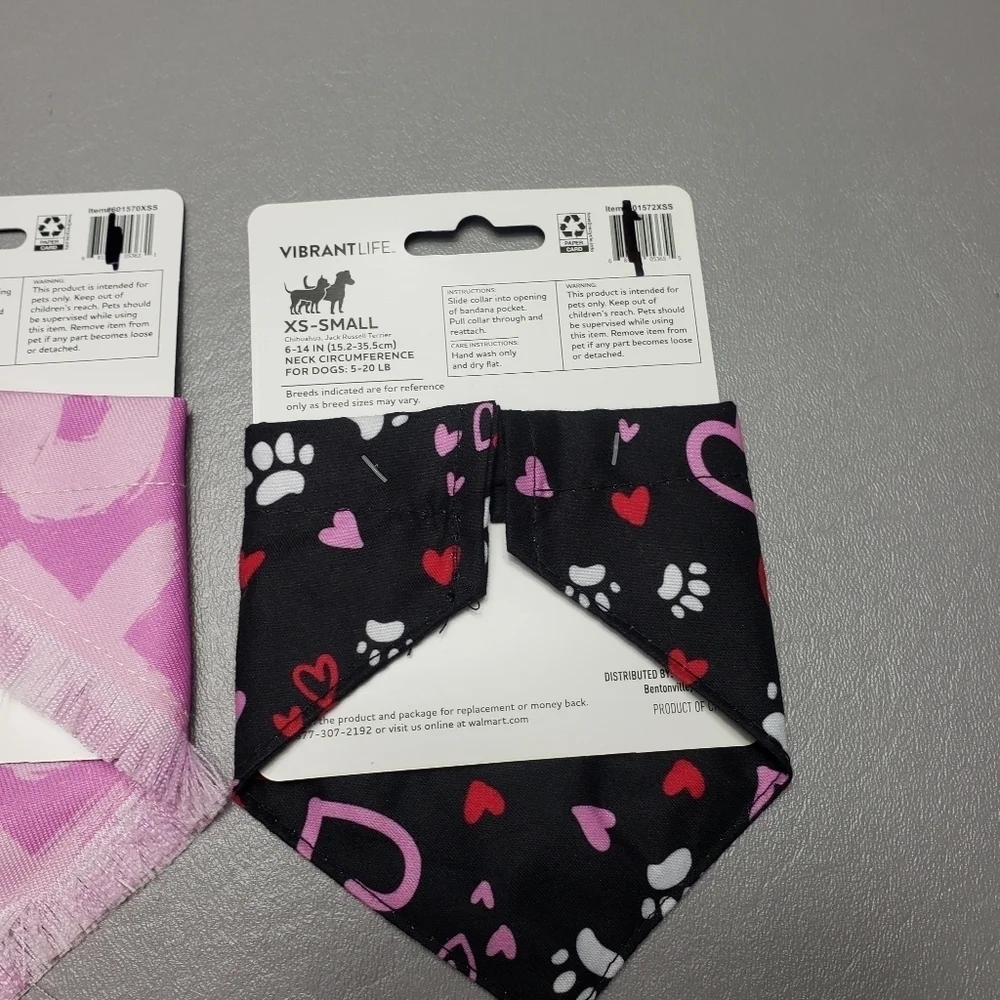 New vibrant life dog hearts bandana bundle of 2 size XS/S 5-20 lbs